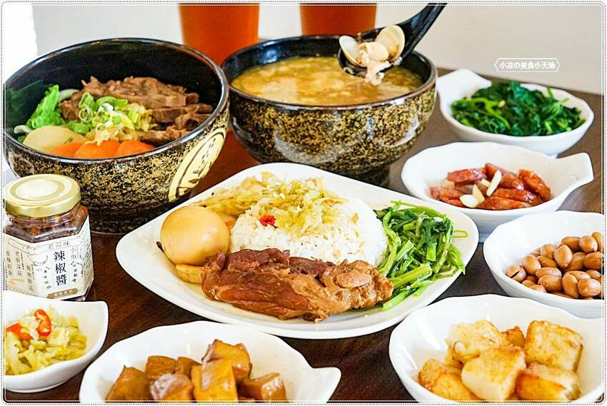 台中福林路美食║傳統中式料理小吃中場無休息，招牌蒜滷豬棒腿飯，每日限量供應，晚來吃不到！